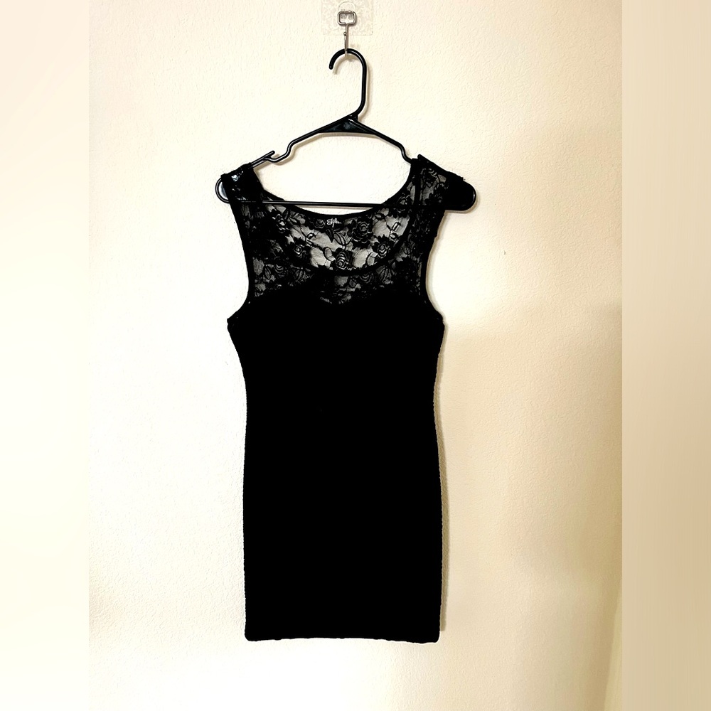 Styles Black Lace Dress; size S